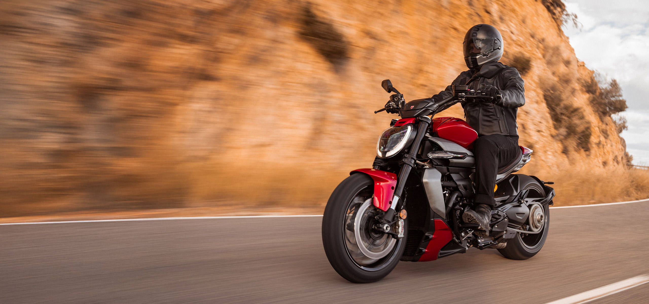 Ducati 2025 XDiavel V4