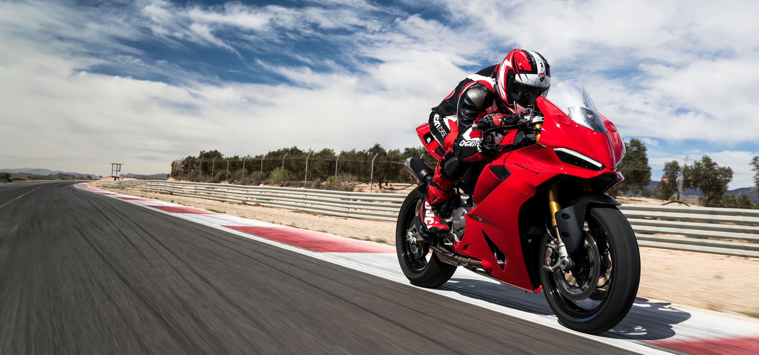 2025 Ducati Panigale V2