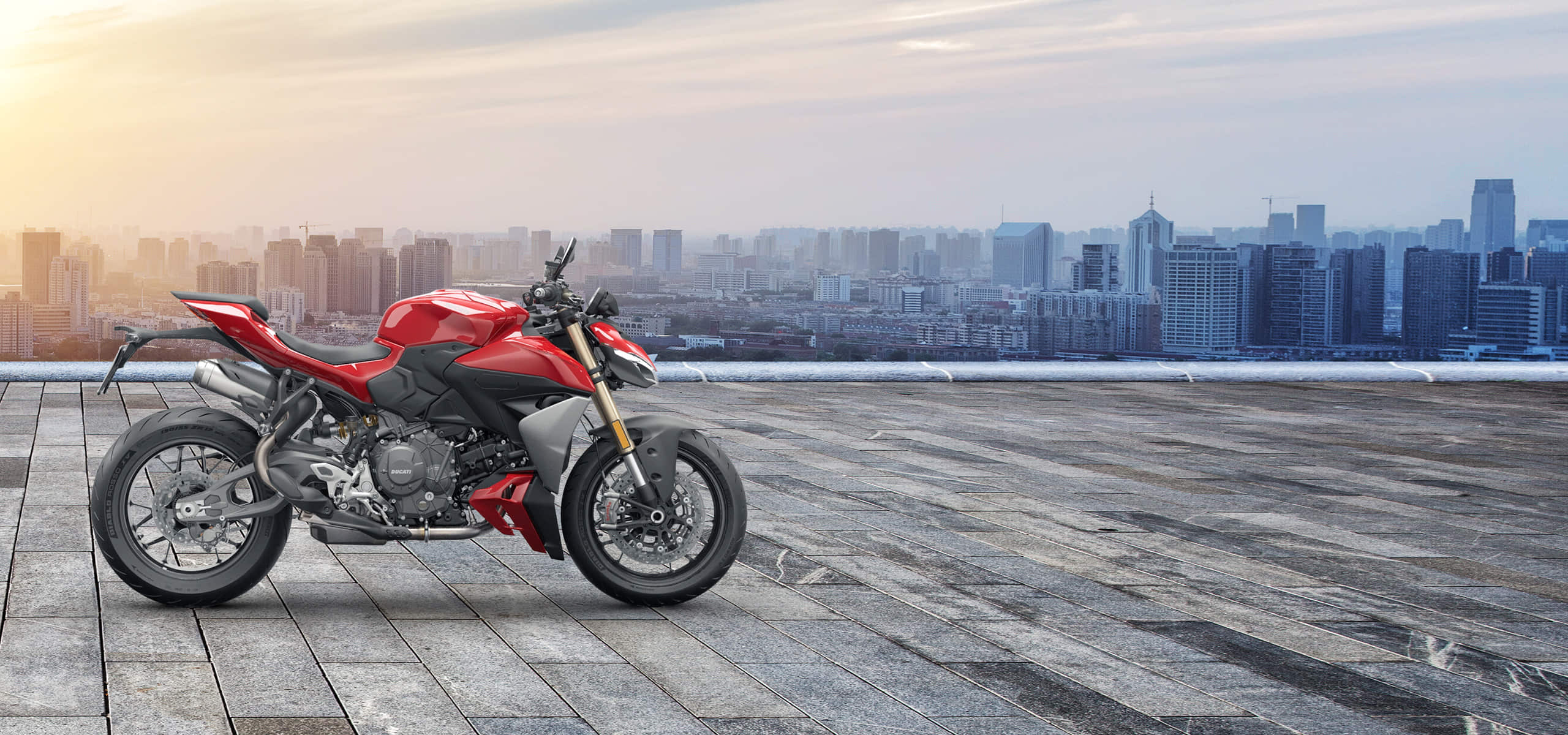 2025 Ducati Streetfigther V2