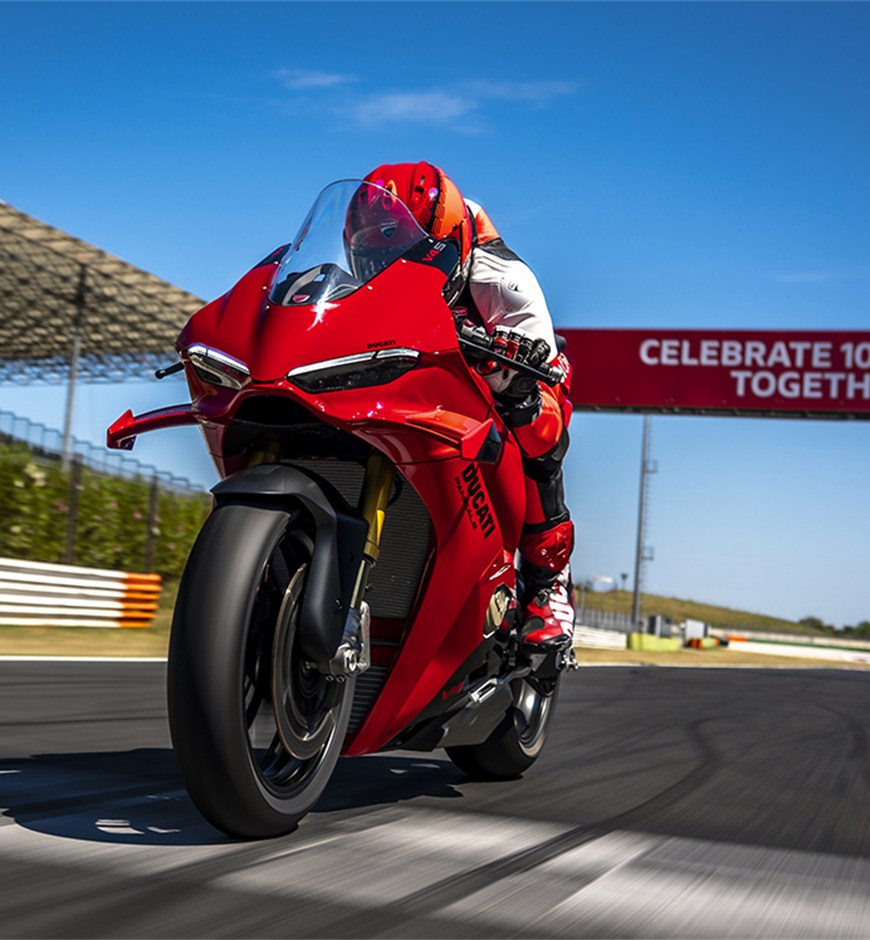 Panigale V4 S 2027 electronics