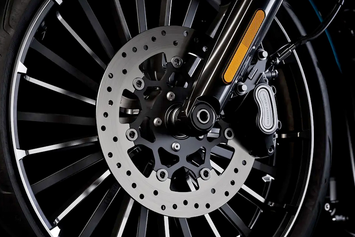 300mm Front Disc + 533 mm Wheel 