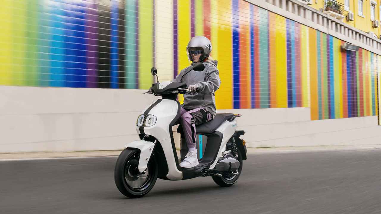 Yamaha - Get a £400 Contribution from Yamaha towards your new NEO's.