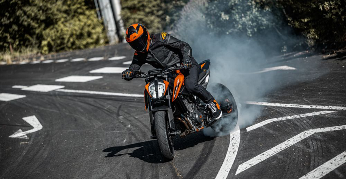 KTM - 10 DAYS, ONE SHOT