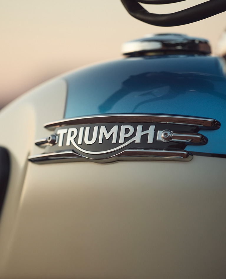 Bonneville T120